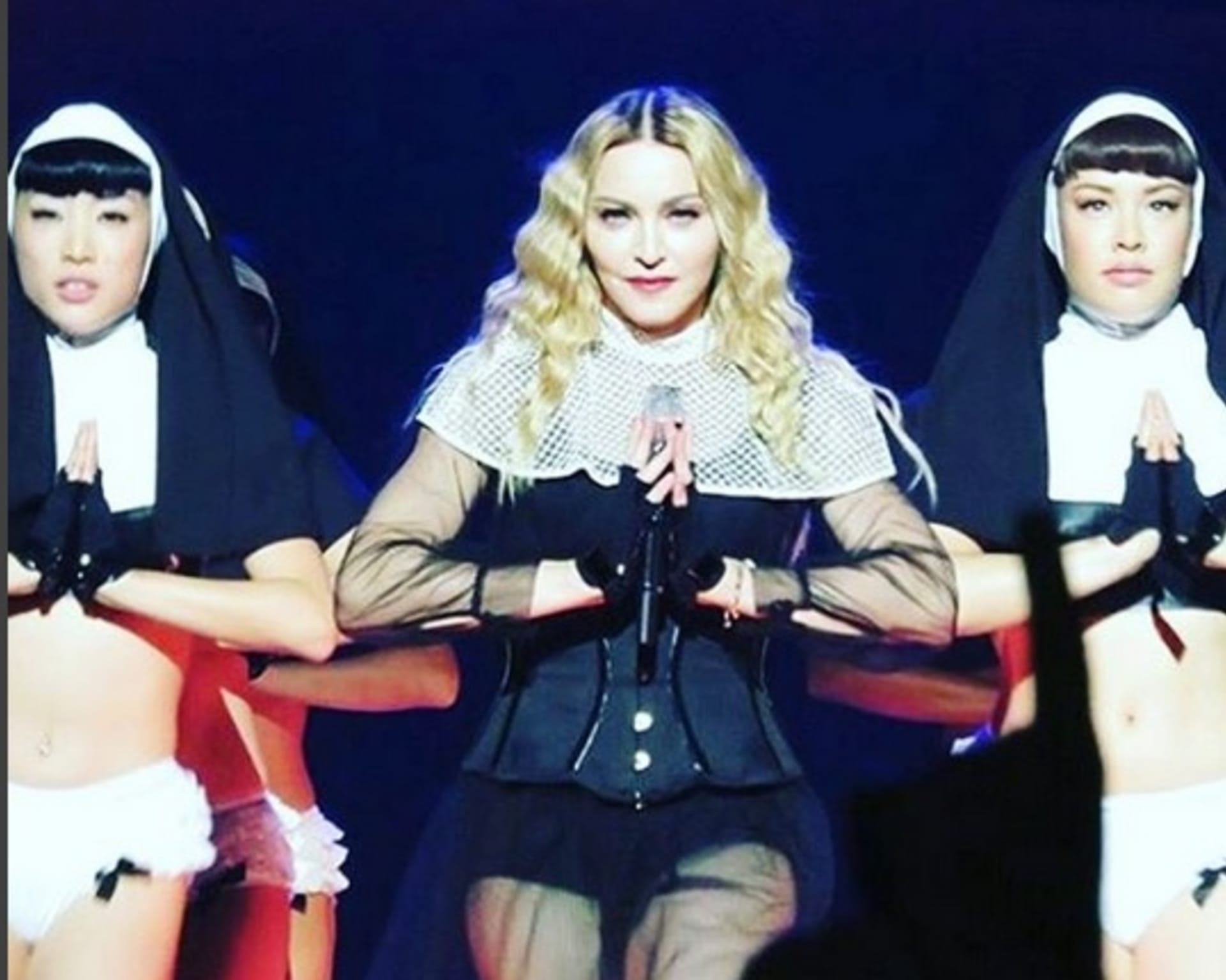 V opilosti Madonna tvrdila, že před koncertem rozhodě nepije....