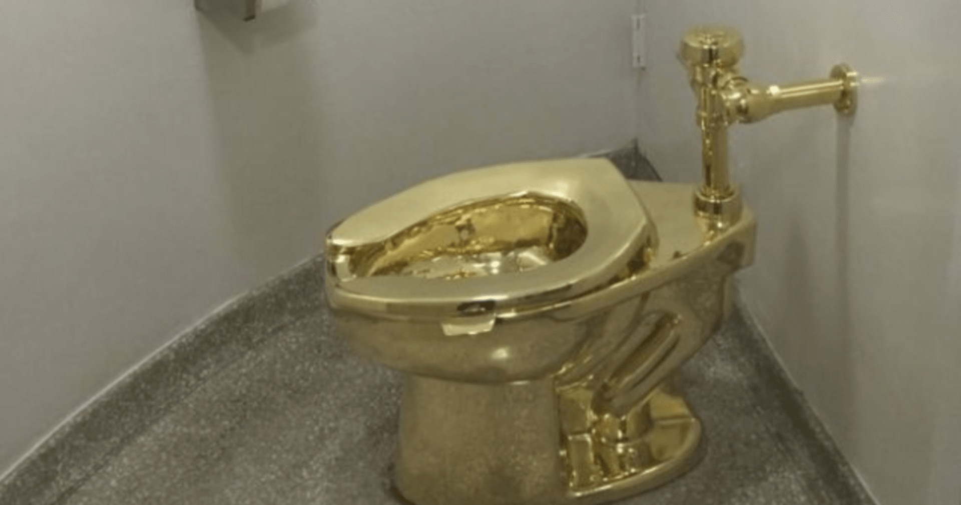 Ukradená zlatá toaleta