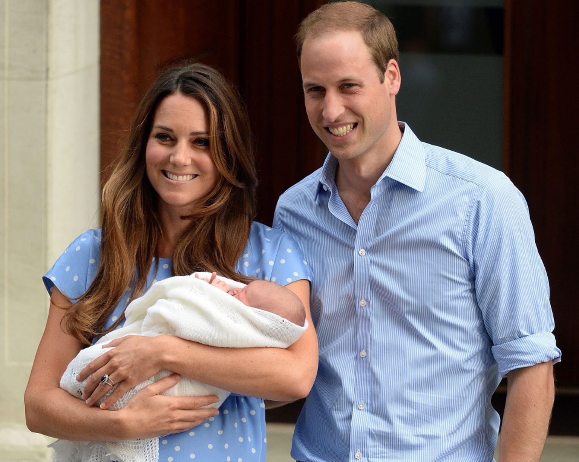 Vztahy mezi Kate Middleton a macechou prince Williama Camillou jsou prý kvůli dětem napjaté.