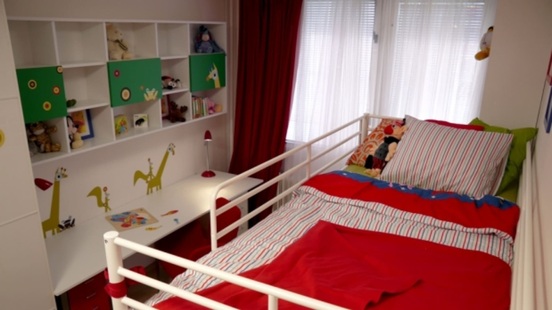 JSSS XII (12), Barevný holčičí pokojíček i ložnice pro rodiče - Obrázek 5