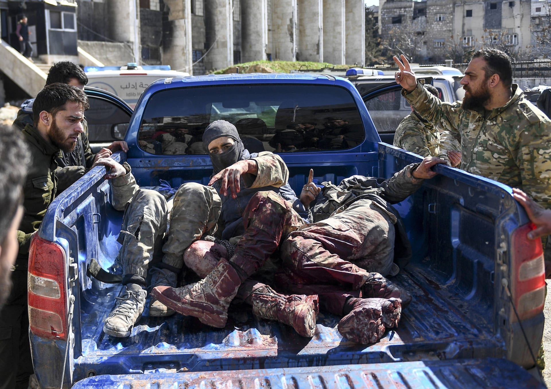 Ranění bojovníci Tahrír al-Šám, které podporuje v Idlibu Turecko
