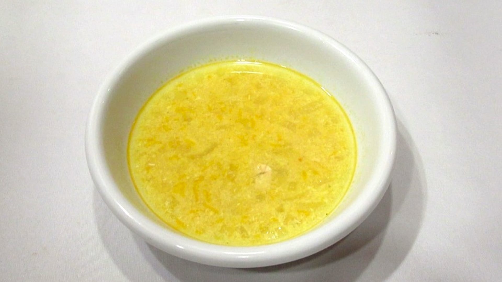 Kuřecí citronová vaječná polévka