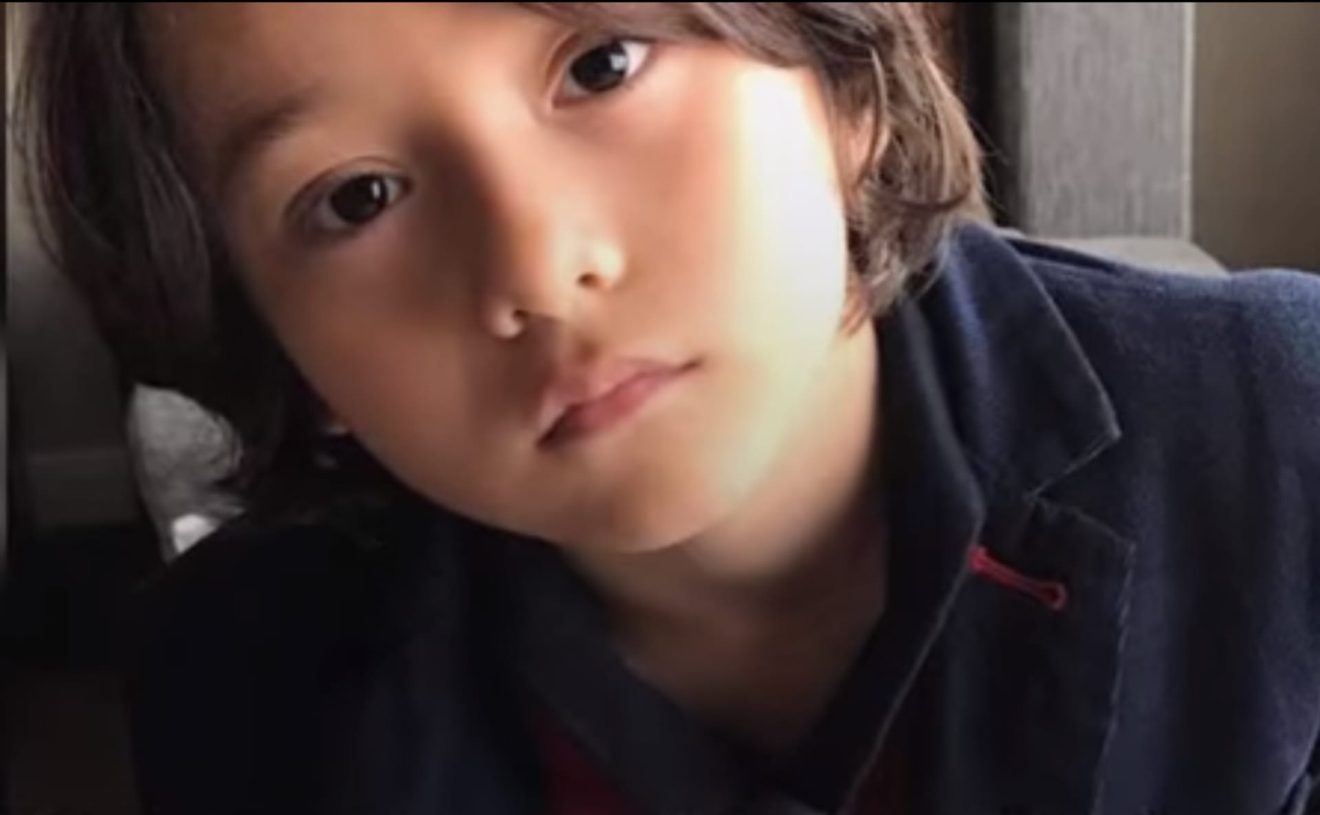 Sedmiletý Julian Cadman je jednou z obětí barcelonského útoku