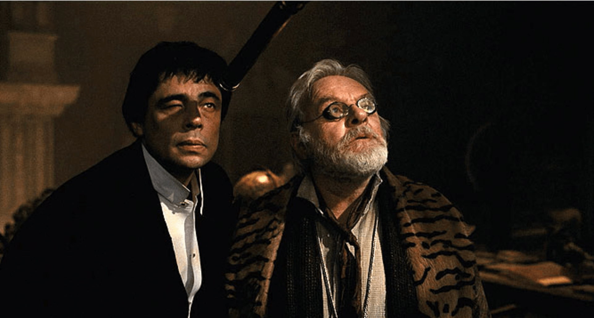 Benicio del Toro a Anthony Hopkins