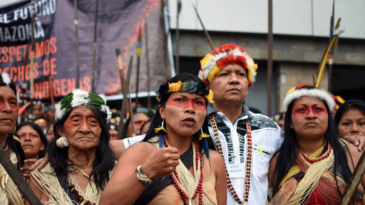 Nemonte Nenquimová, vůdkyně domorodého kmene Waorani z amazonského deštného pralesa
