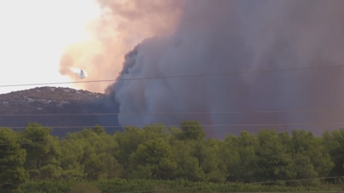 Požár v okolí Benkovace