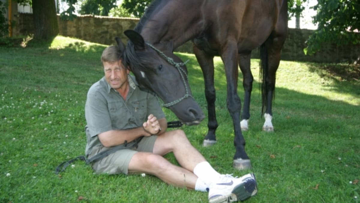 Václav Vydra jezdí na koni každý den