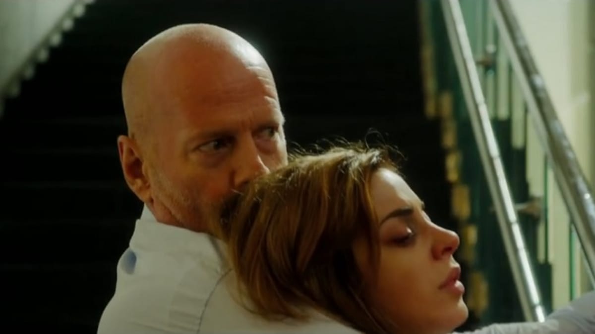 Bruce Willis jako šéf podsvětí ve filmu Elitní zabiják.