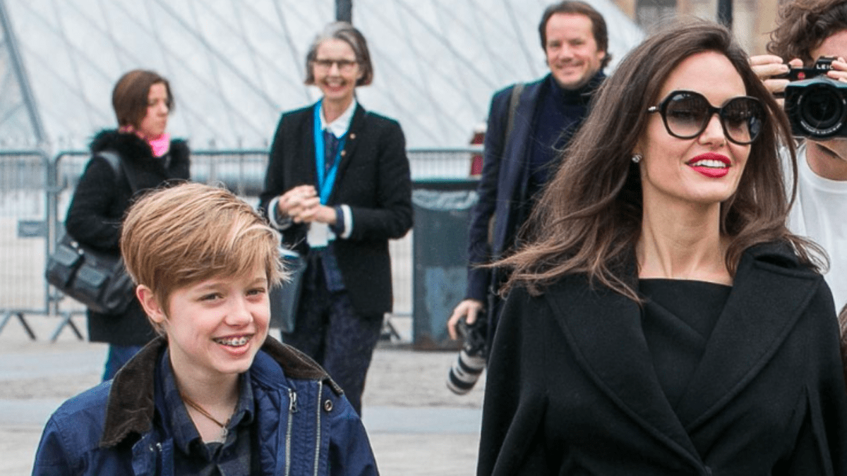 Angelina Jolie vzala dceru na únikovou hru