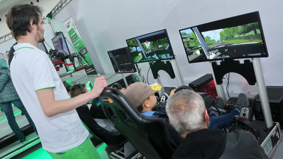 3D pohyblivý simulátor jízdy v autě