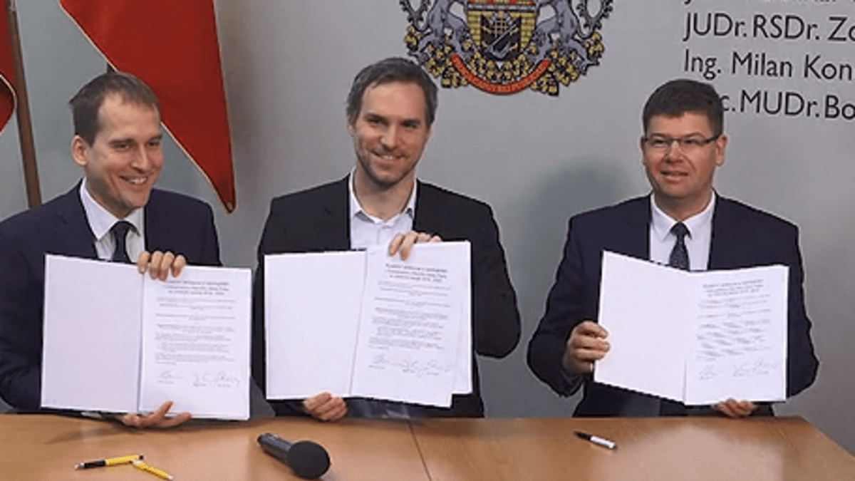 Praha: Koaliční smlouva byla podepsána v úterý