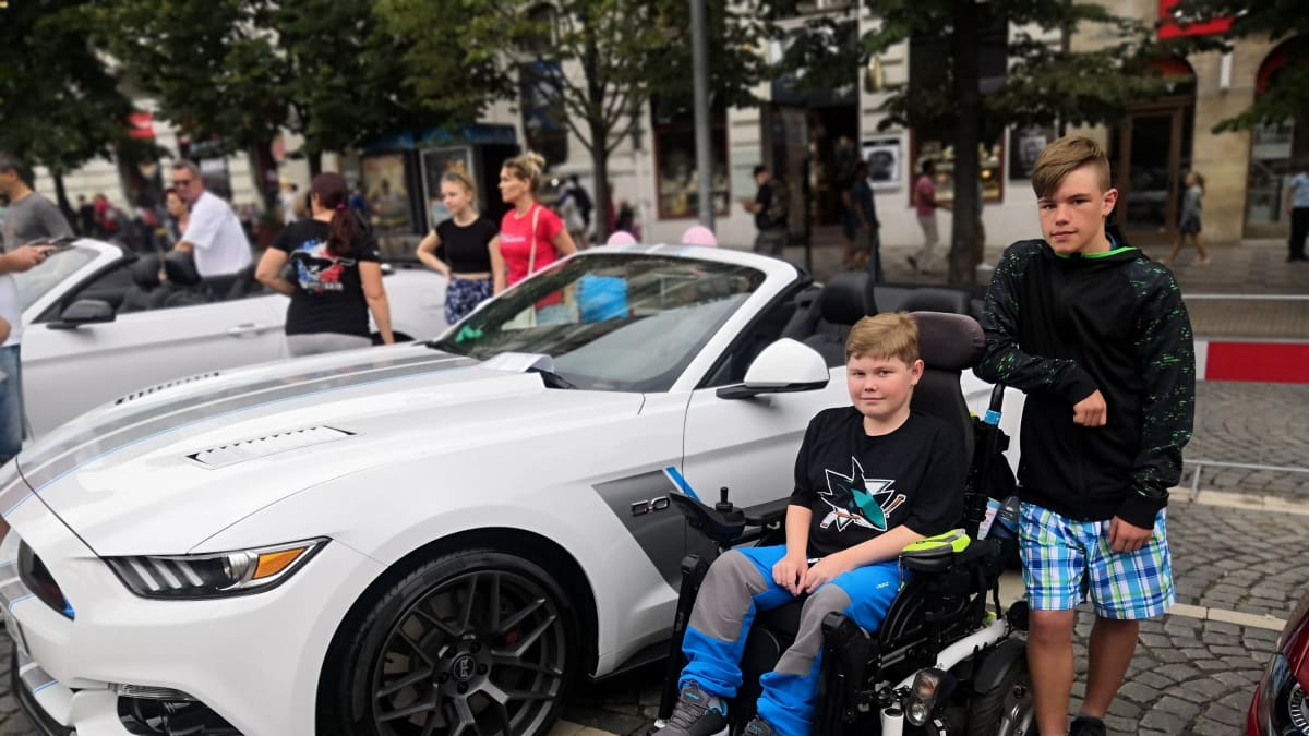 Vláďa je už od dětství upoután na invalidní vozík