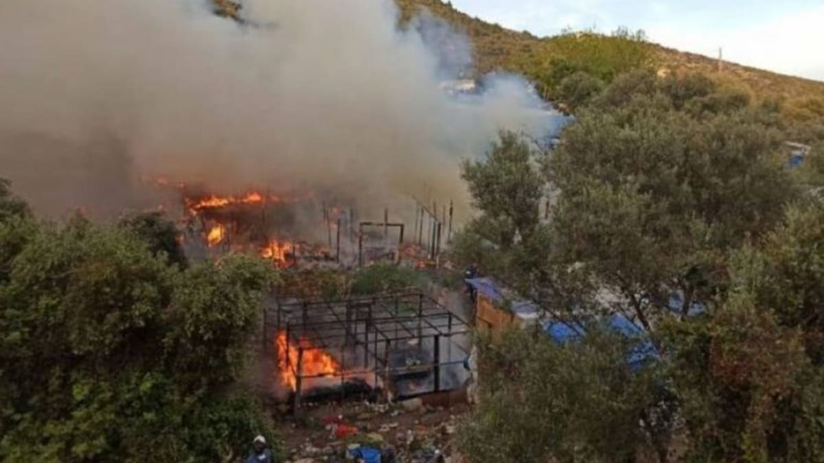 Řecký Samos v plamenech