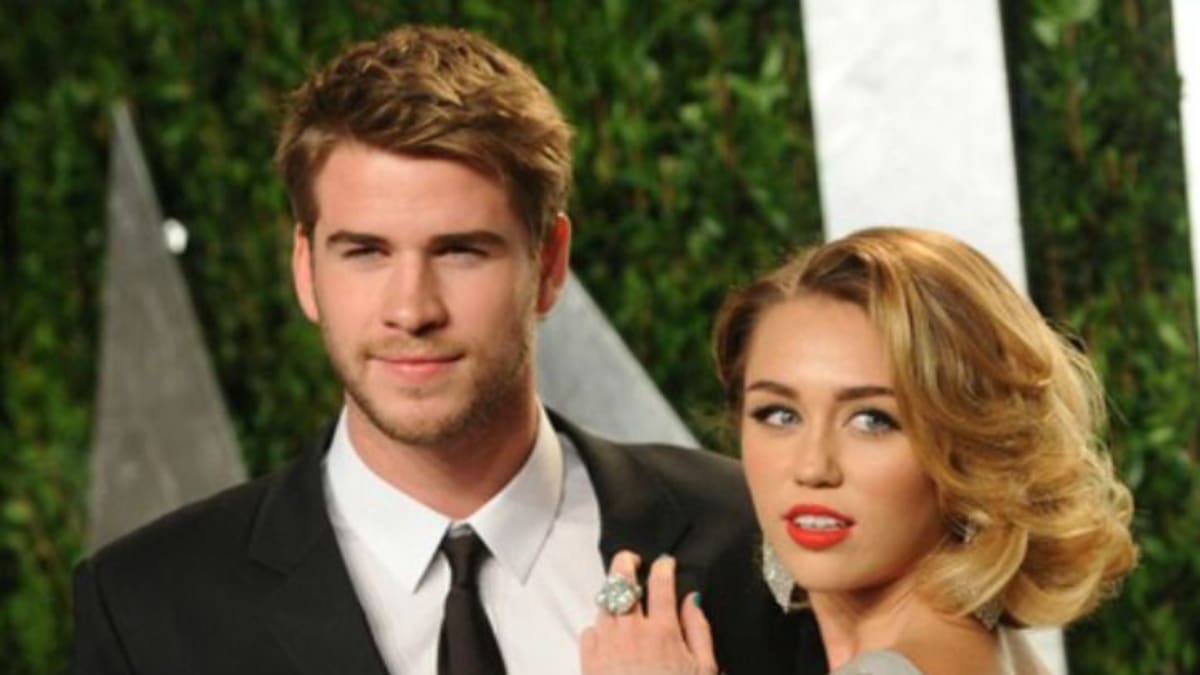 Herec Liam Hemsworth se svou již bývalou přítelkyní Miley Cyrus