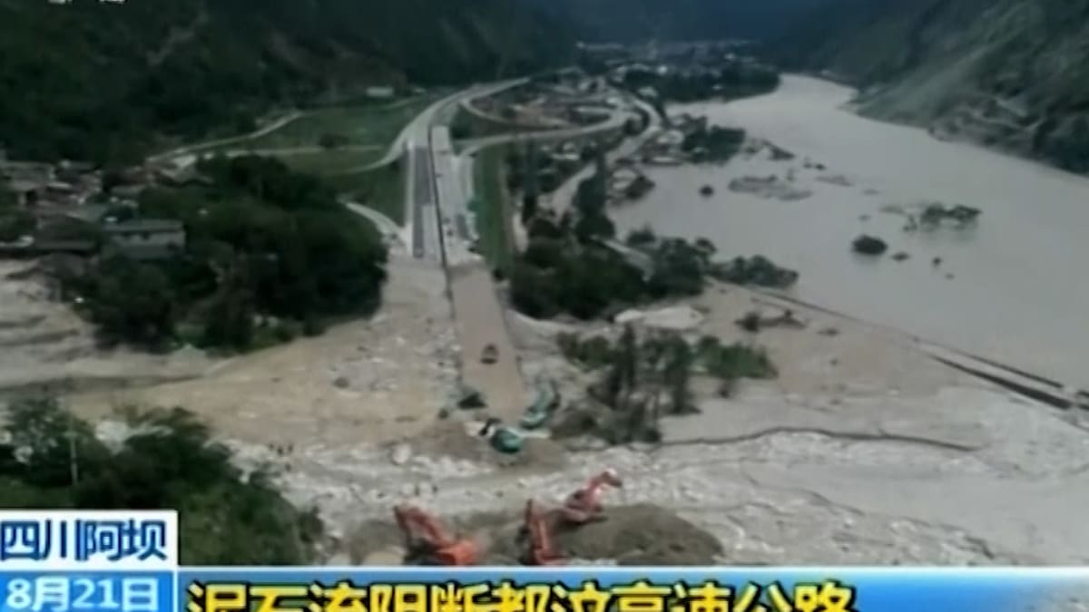 Záplavy v Číně si vyžádaly několik obětí