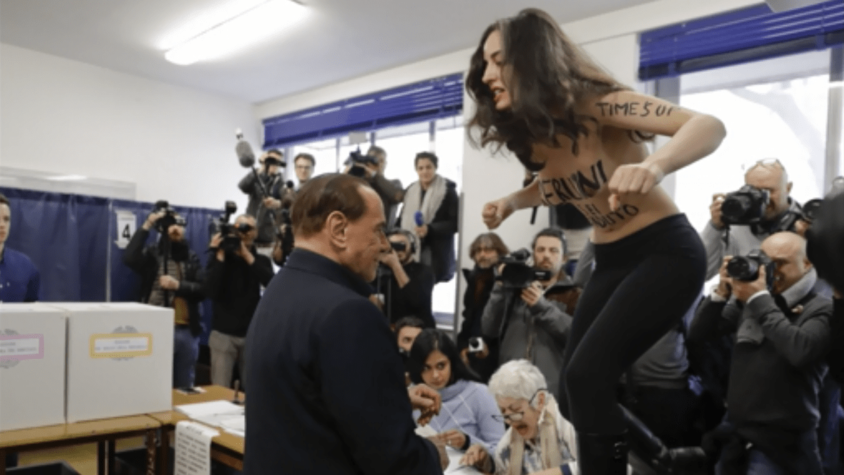 Polonahá aktivistka vyskočila i na Silvia Berlusconiho