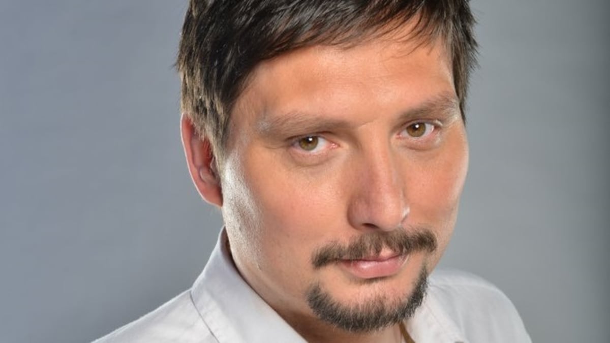 Tomáš Petržela je reportérem Zpráv a Krimi zpráv.
