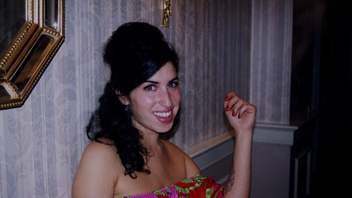 Amy Winehouse zemřela před dvěma roky na otravu alkoholem