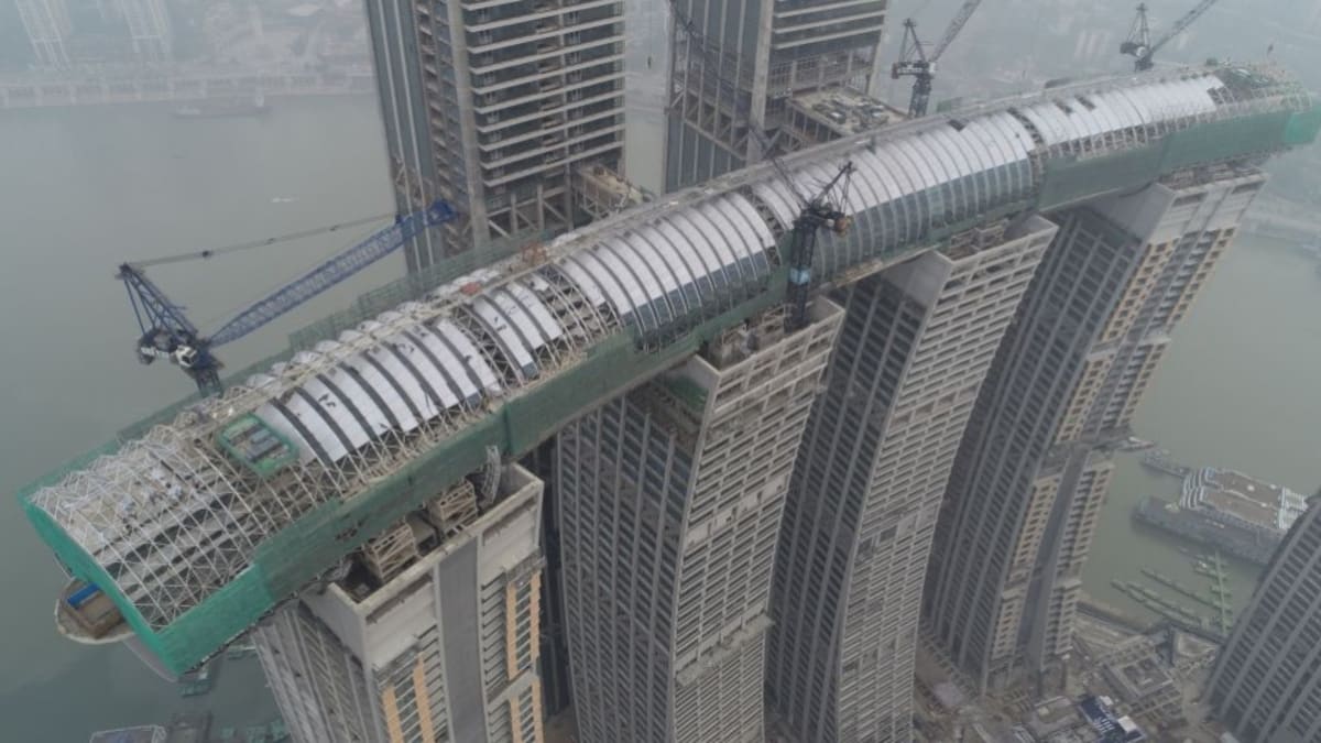 Sky bridge ve městě Čchung-čching