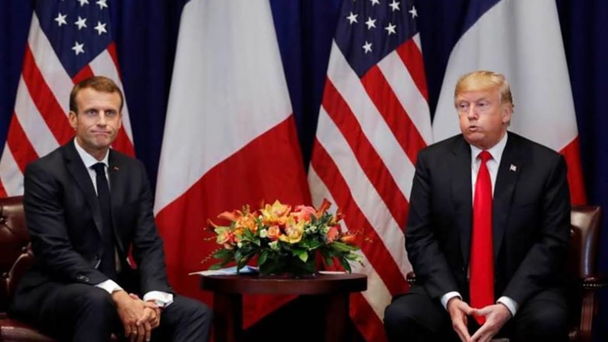 Trump se v Paříži sešel s Macronem. Jeho návrh na evropskou armádu označil za urážlivý