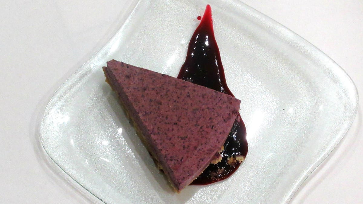 Borůvkový raw cake