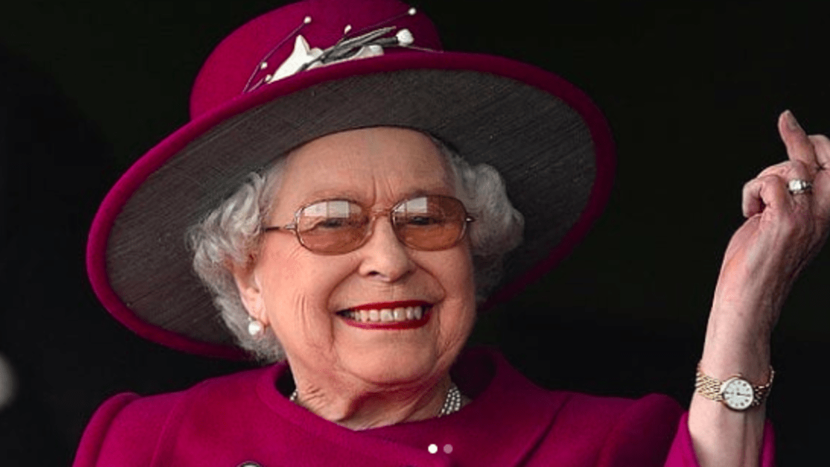 Královna Alžběta II. truchlí
