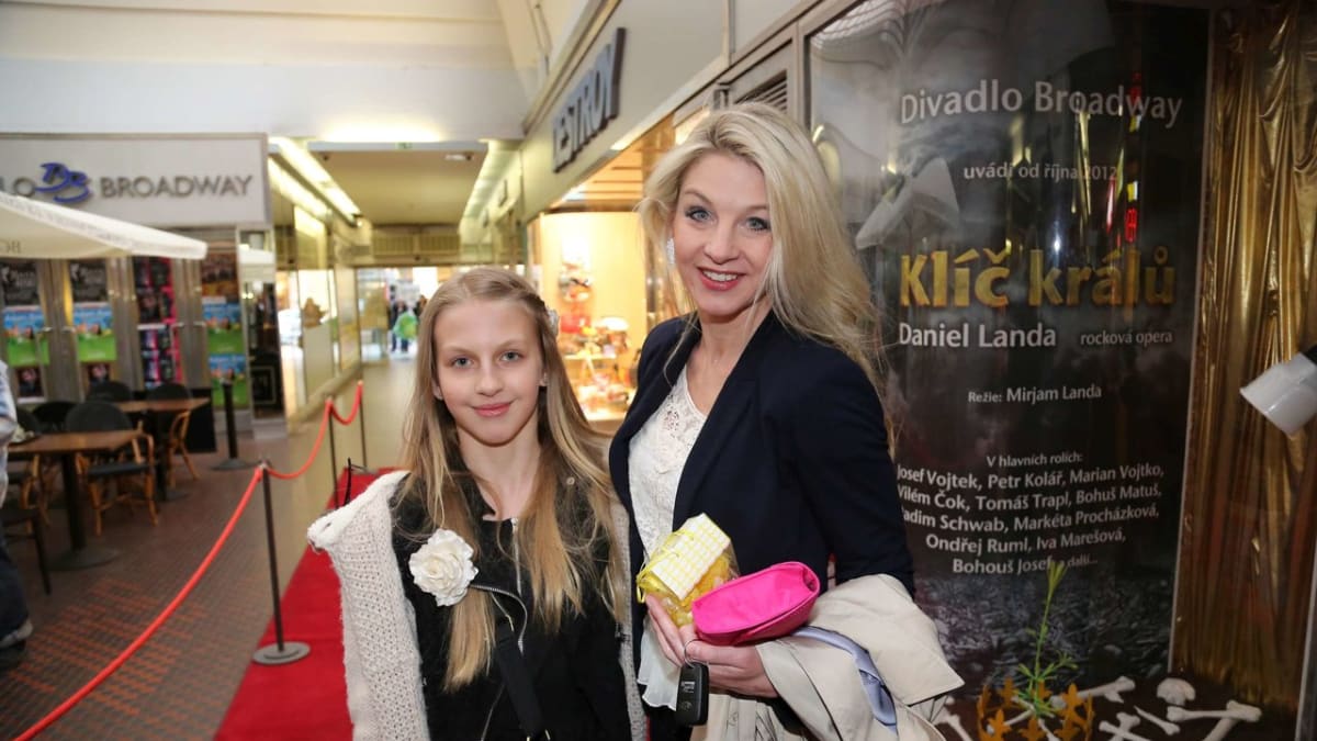 Zpěvačka Sabina Laurinová s dcerou Valentýnou, která chce být tanečnicí