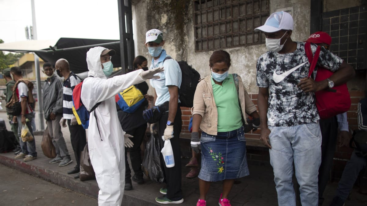 Pandemie koronaviru znamená pro zchudlou Venezuelu humanitární katastrofu