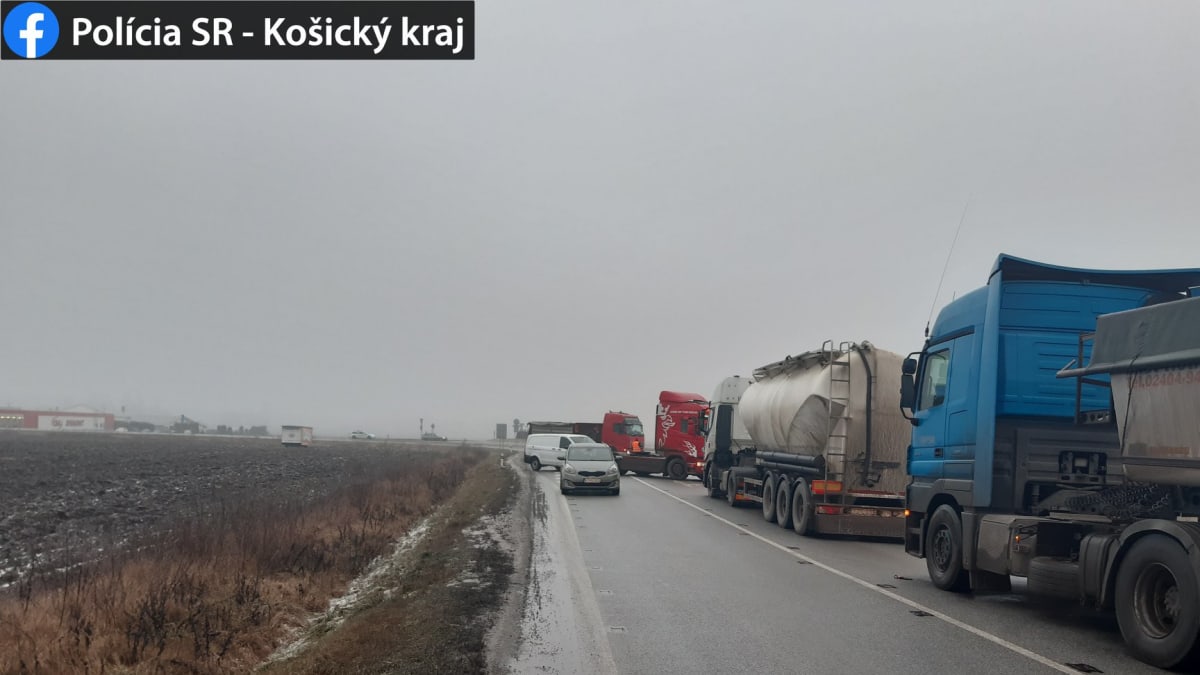 Stávka řidičů zablokovala přechod do Česka