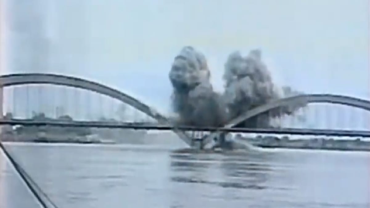bombardování Novi Sad foto youtube