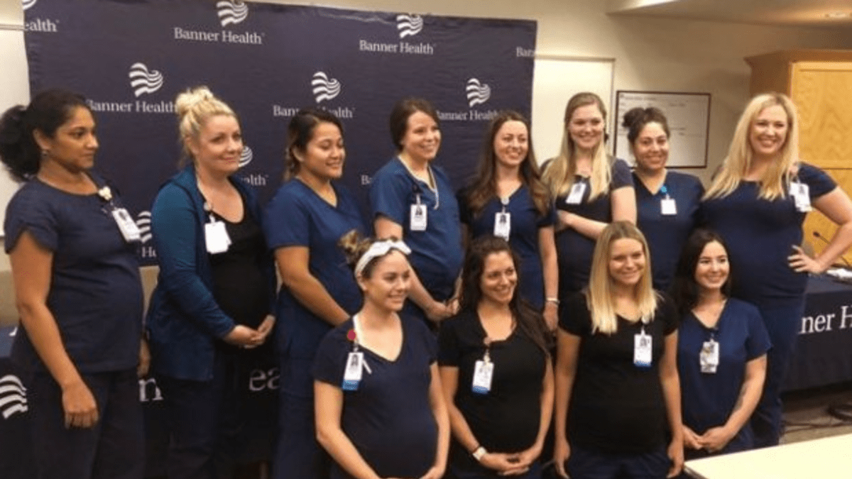 V arizonské nemocnici je 16 sestřiček v jiném stavu!