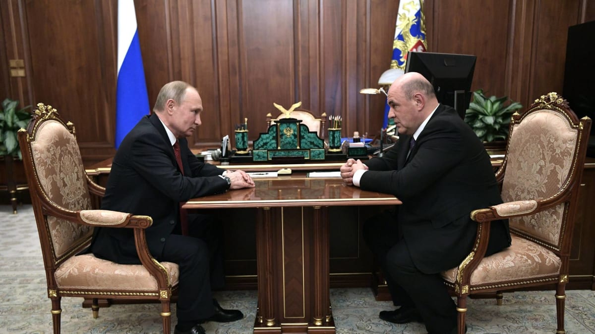 Vladimir Putin a Michail Mišustin