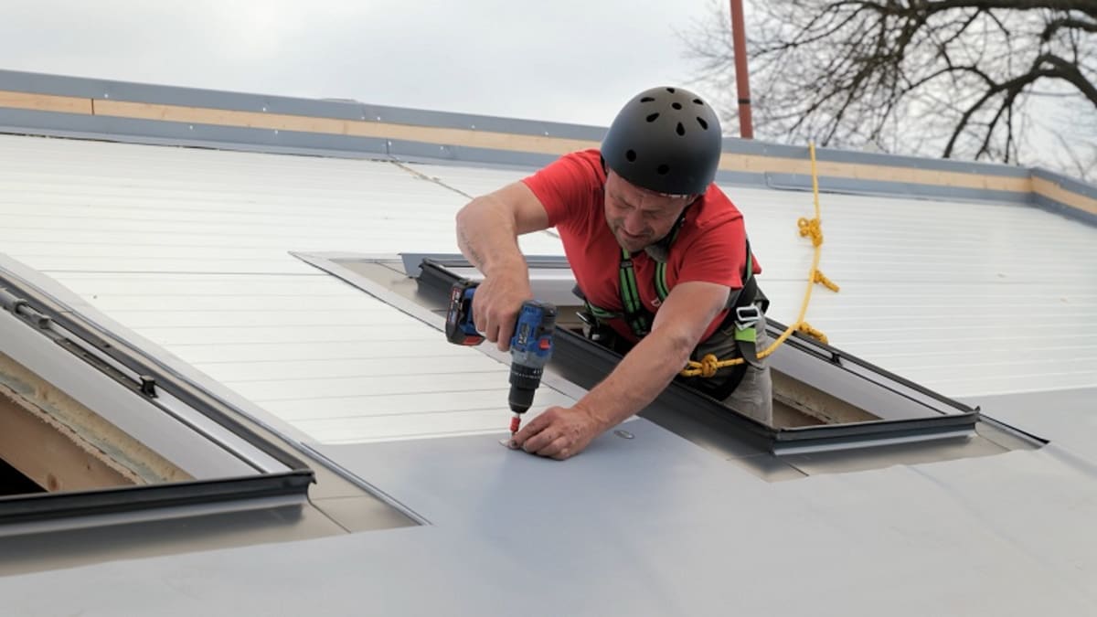 Hybridní desky zamezí prorůstání kořínků ze zelené střechy
