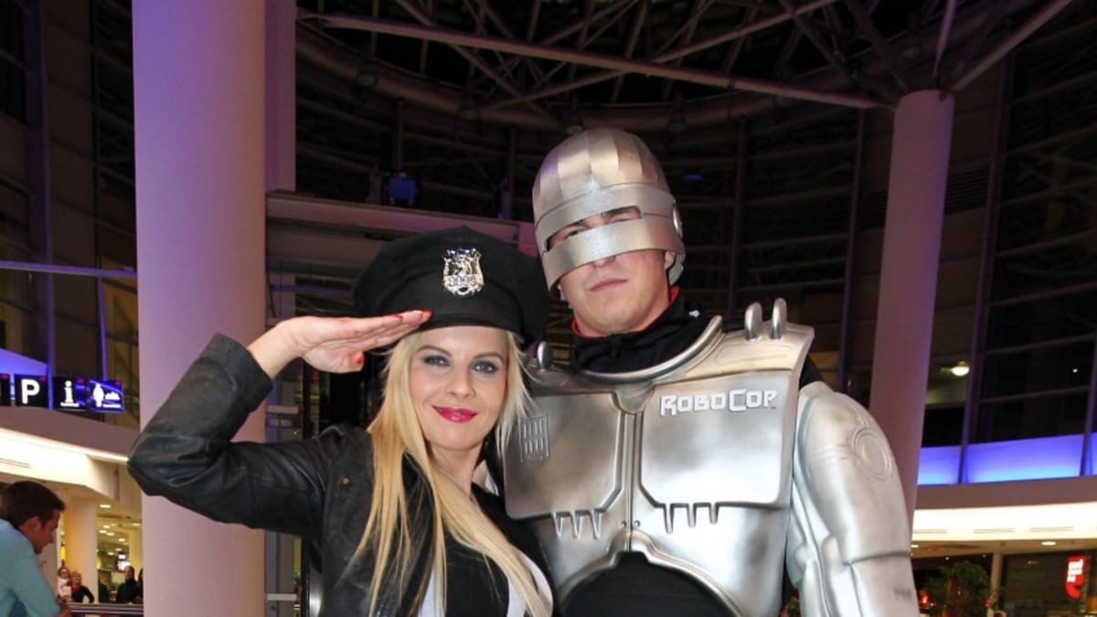 Kateřina Kristelová s Robocopem