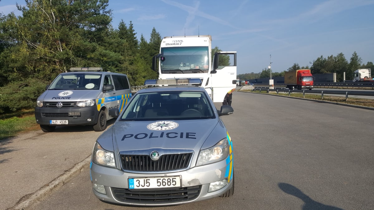 Policisté na Vysočině rozdali loni řidičům na kaucích na pokuty přes 5 milionů korun