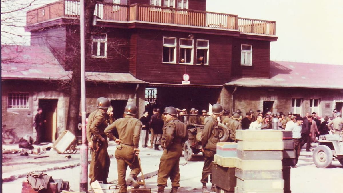 Osvobození Buchenwaldu americkou armádou