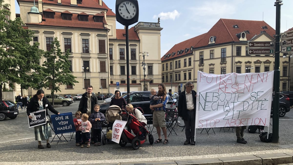 Ne potratům demonstrace Praha 1_máj foto Štěpán Sochor