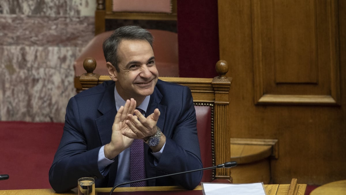Řecký premiér Kyriakos Mitsotakis byl po hlasování viditelně spokojen