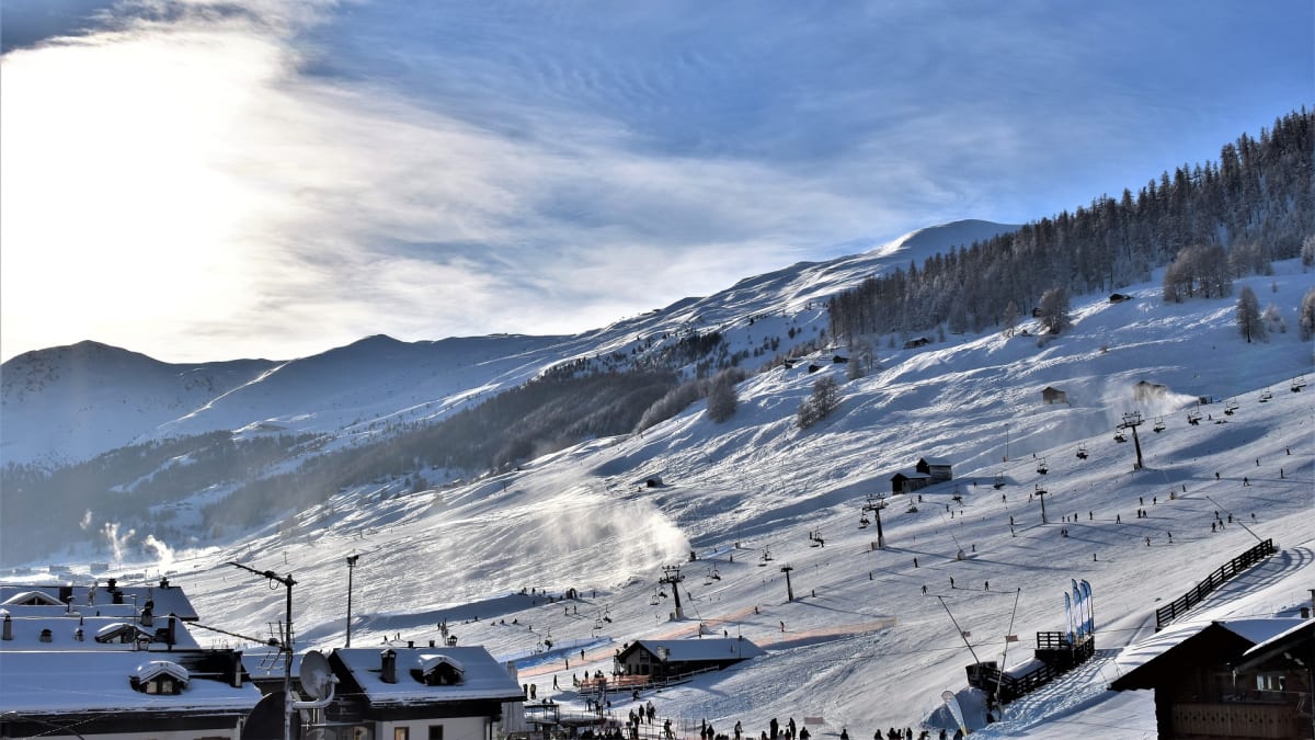 Ti, kteří se vrátili z lyžování z Itálie, mají nařízenou domácí karanténu