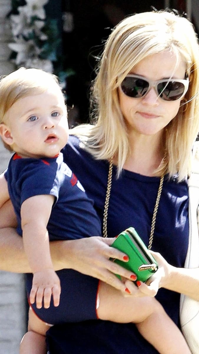 Reese Witherspoon s ročním synem