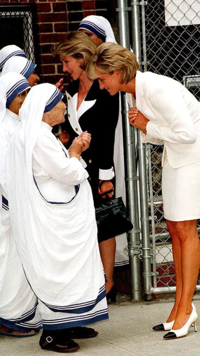 Matka Tereza a Diana.