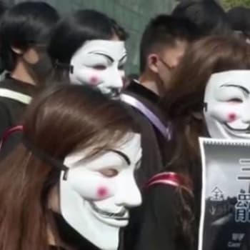 hongkongští maskovaní studenti