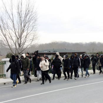 Migranti míří k řeckým a bulharským hranicím