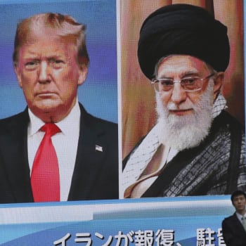 Ilustrační foto: Donald Trump a Ájatolláh Chameneí