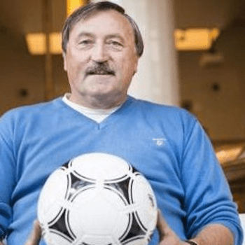 Fotbalová legenda Antonín Panenka slaví 75. narozeniny. 