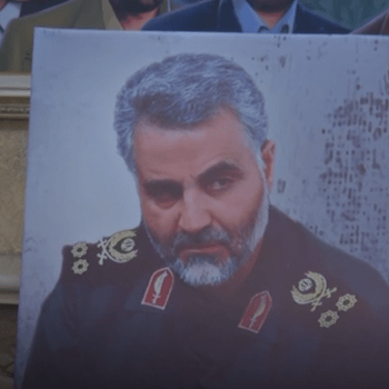 Smrt íránského důstojníka rozdělila české politiky do dvou táborů
