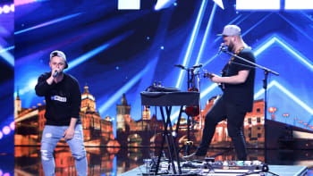 Dvojice Čechů v Talentu dokázala, že hudba se dá dělat úplně jinak! Poslechněte si je v exkluzivním videu