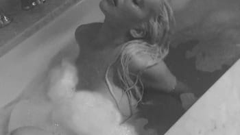 Christina Aguilera rozpálila fanoušky žhavými fotkami!