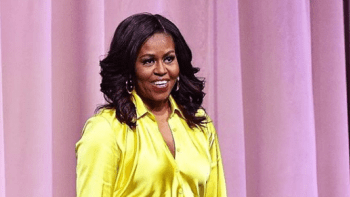 Bývalá první dáma svými kozačkami vyrazila dech i hvězdě Sexu ve městě: Michelle Obamová se extravagance rozhodně nebojí!
