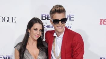 Justin Bieber jde do sebe: Napsal song pro svou matku